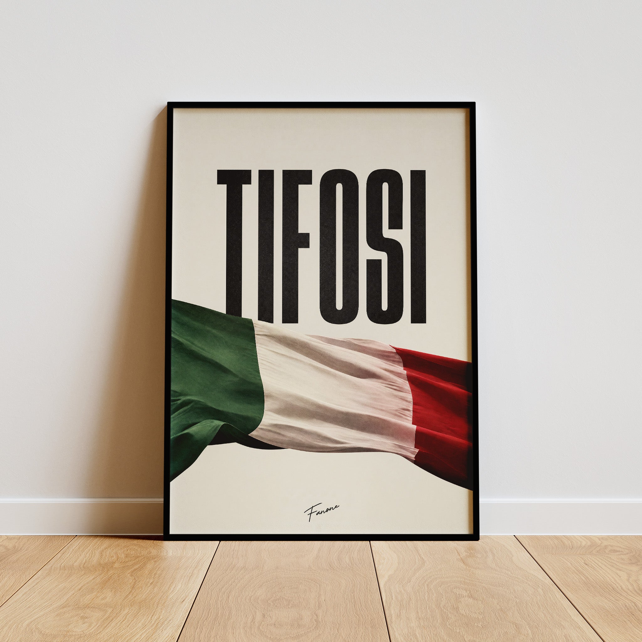 Tifosi Poster gerahmt an grauer Wand