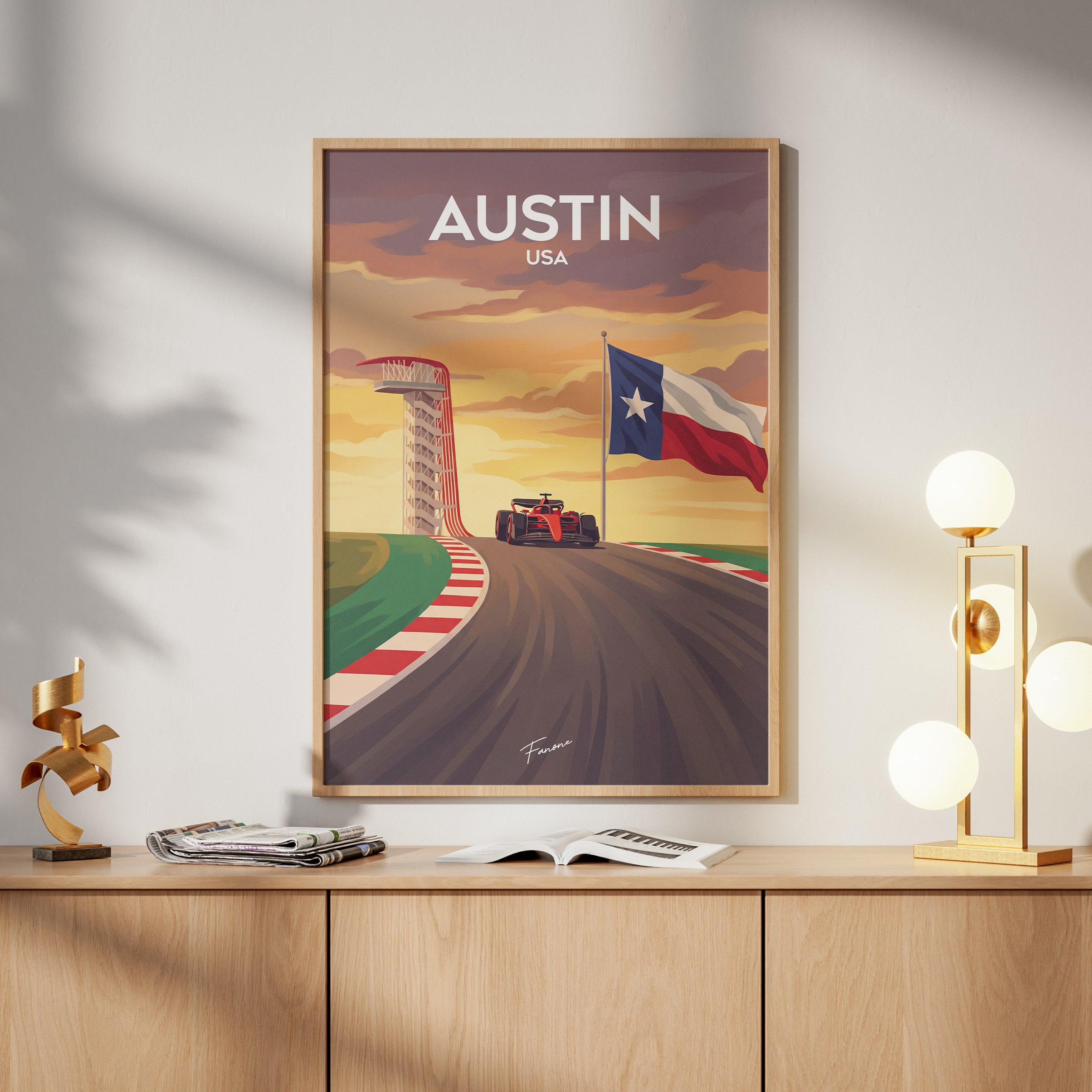 Austin Vintage Poster auf Holzkommode mit Pflanze