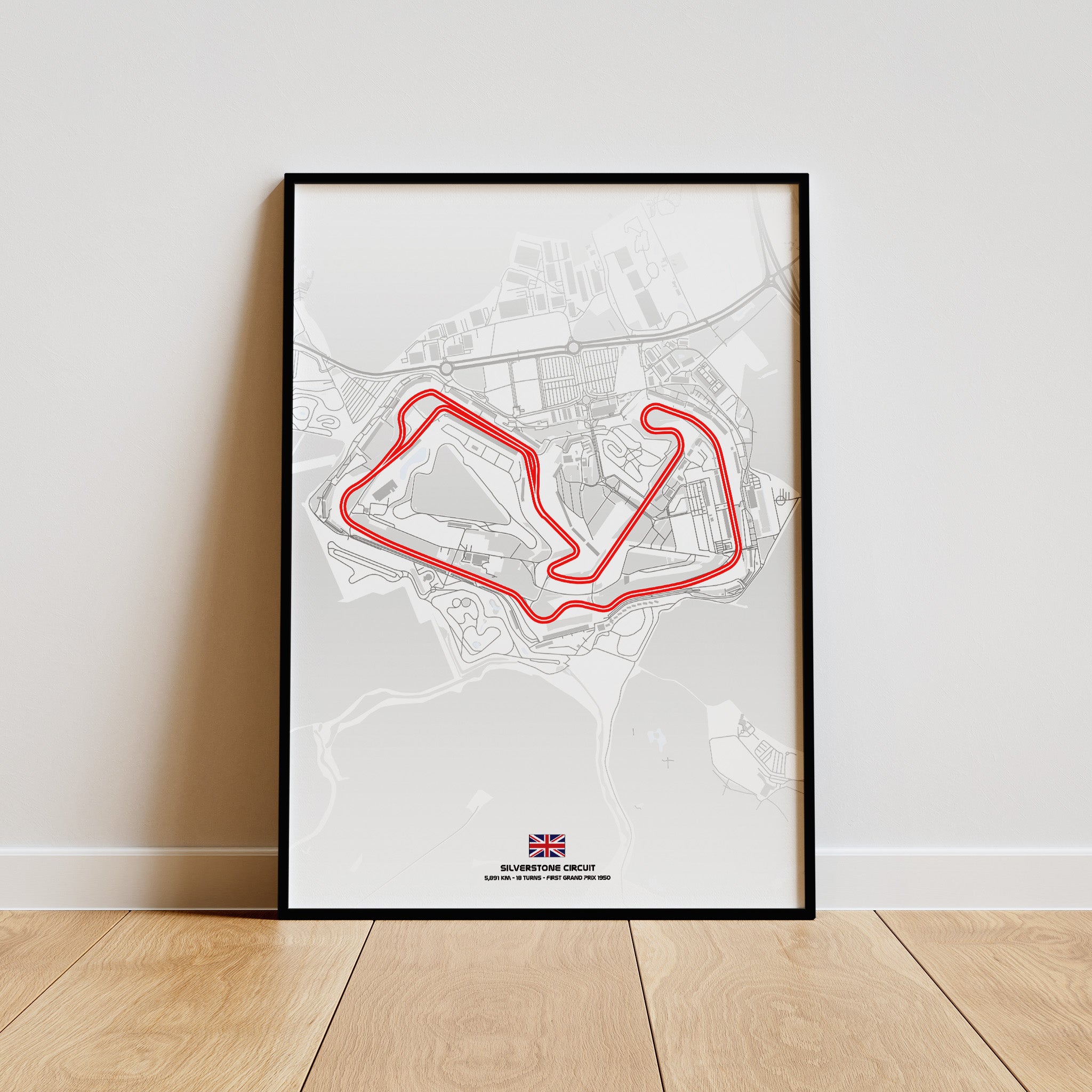 Silverstone Light Edition Poster gerahmt an Wand