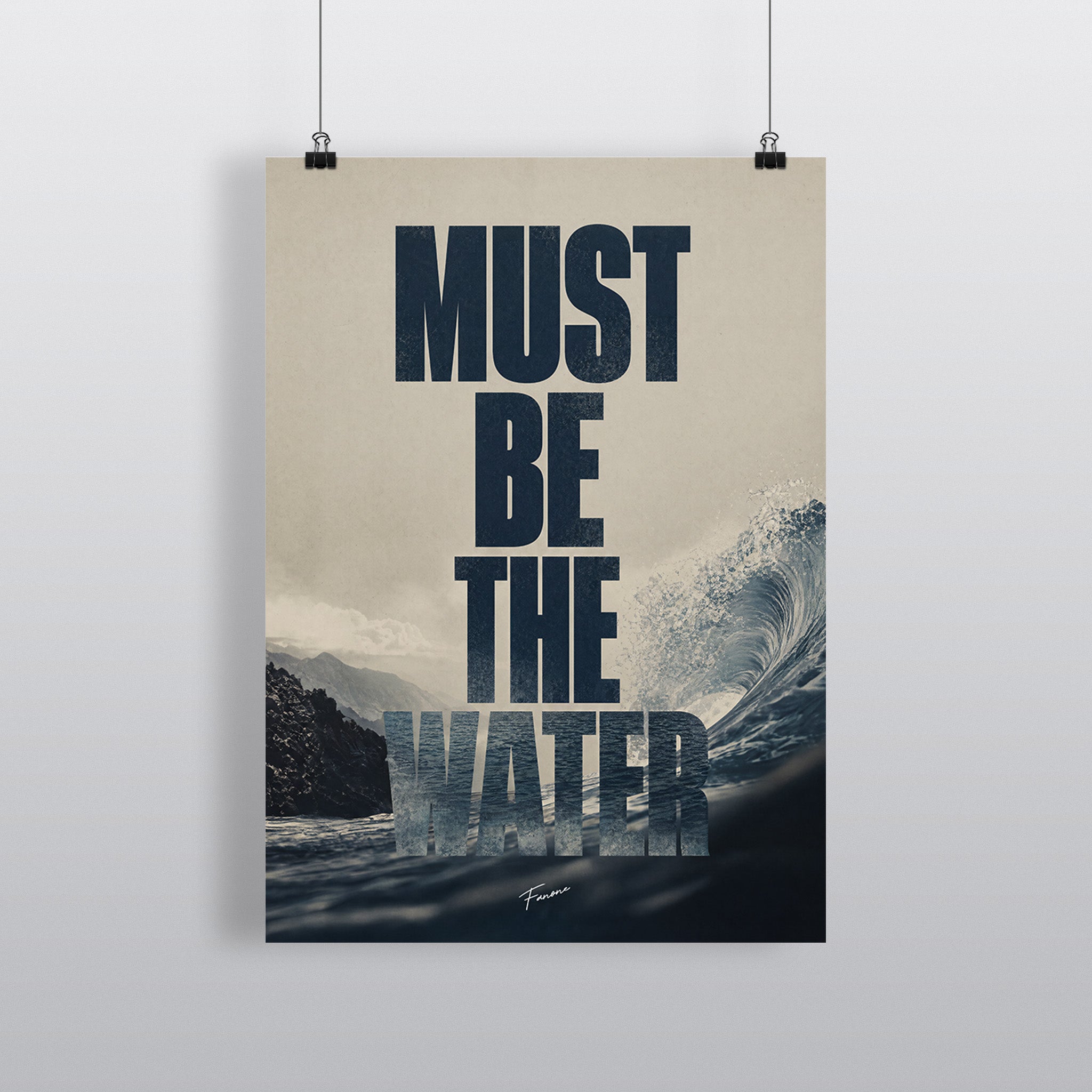 Must Be The Water Premium-Poster mit Wellen-Optik